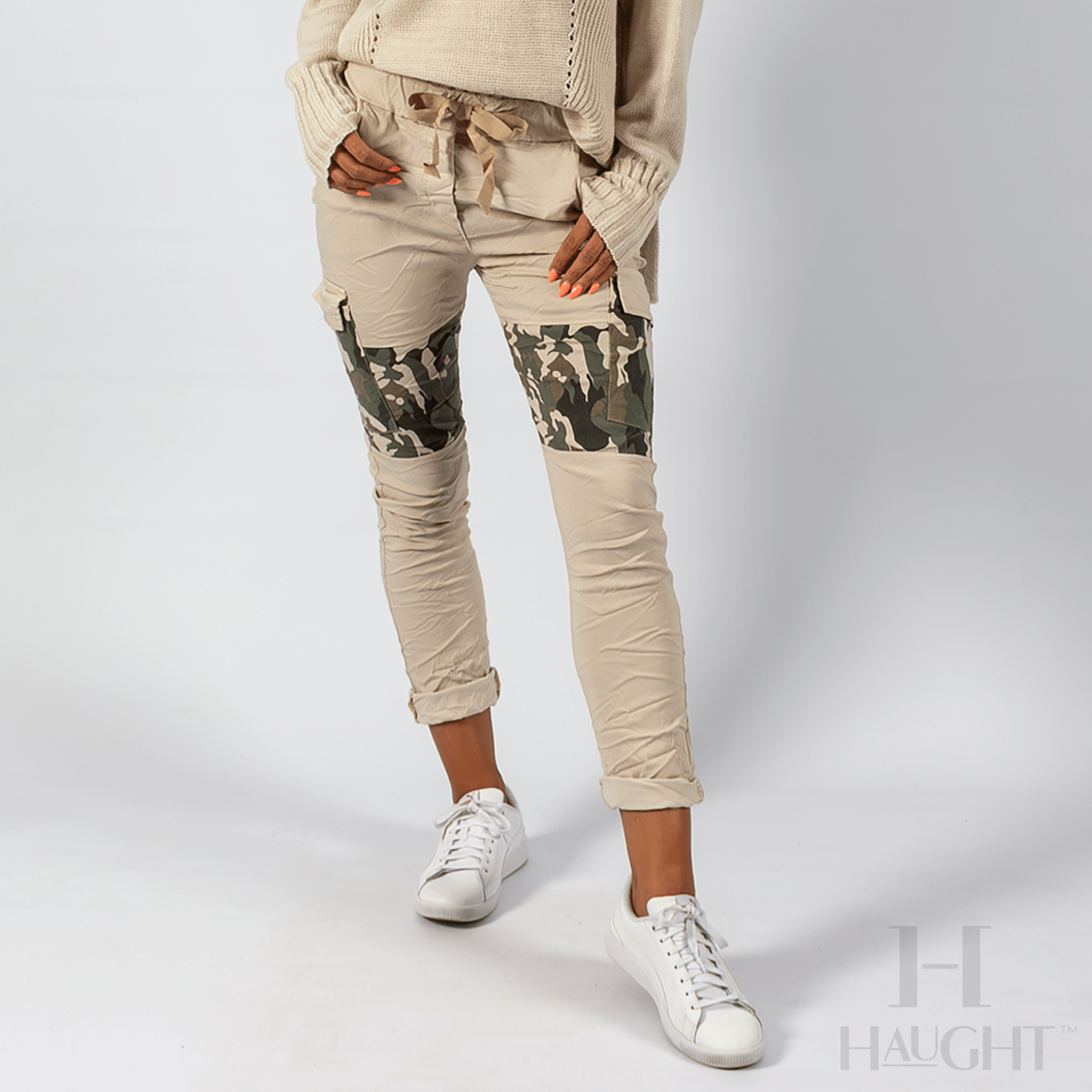COTTON ELASTANE CAMO PATCH PANTS
