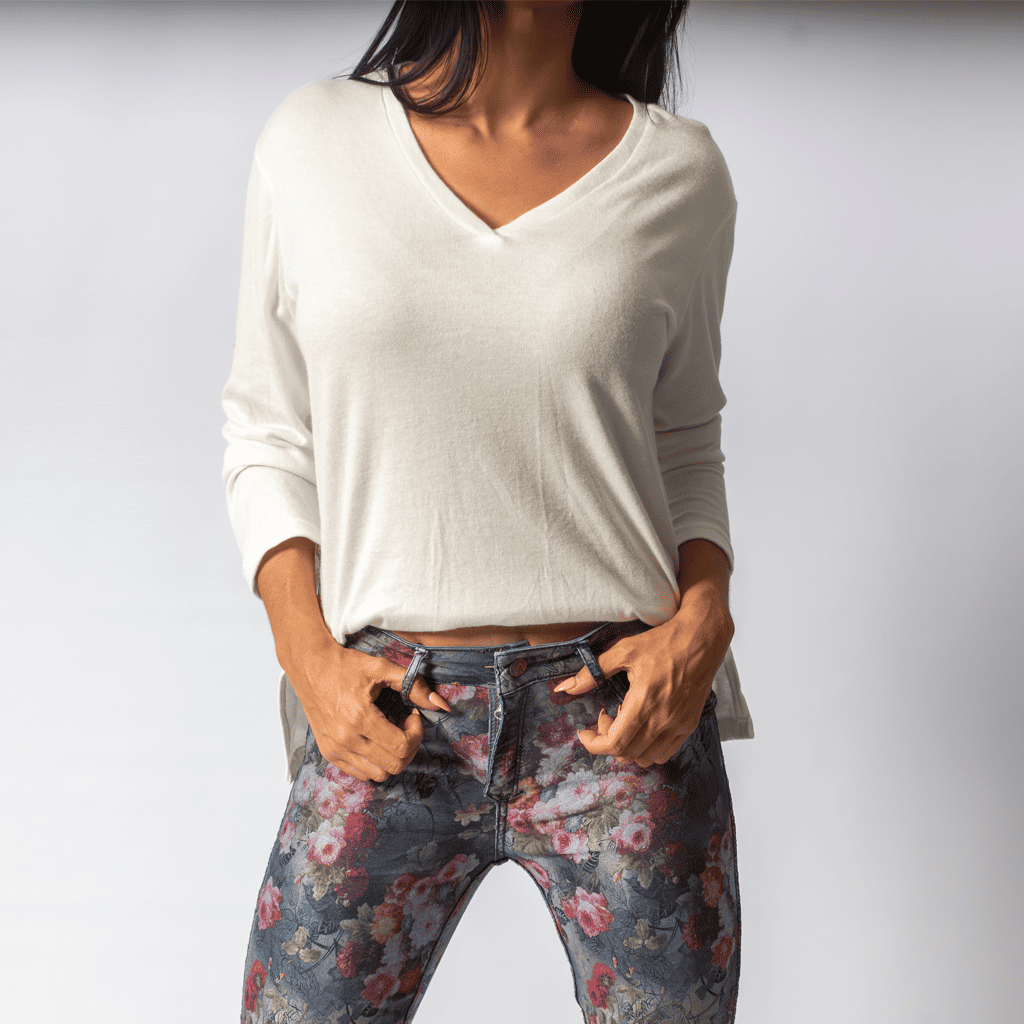 JERSEY KNIT V-NECK TOP