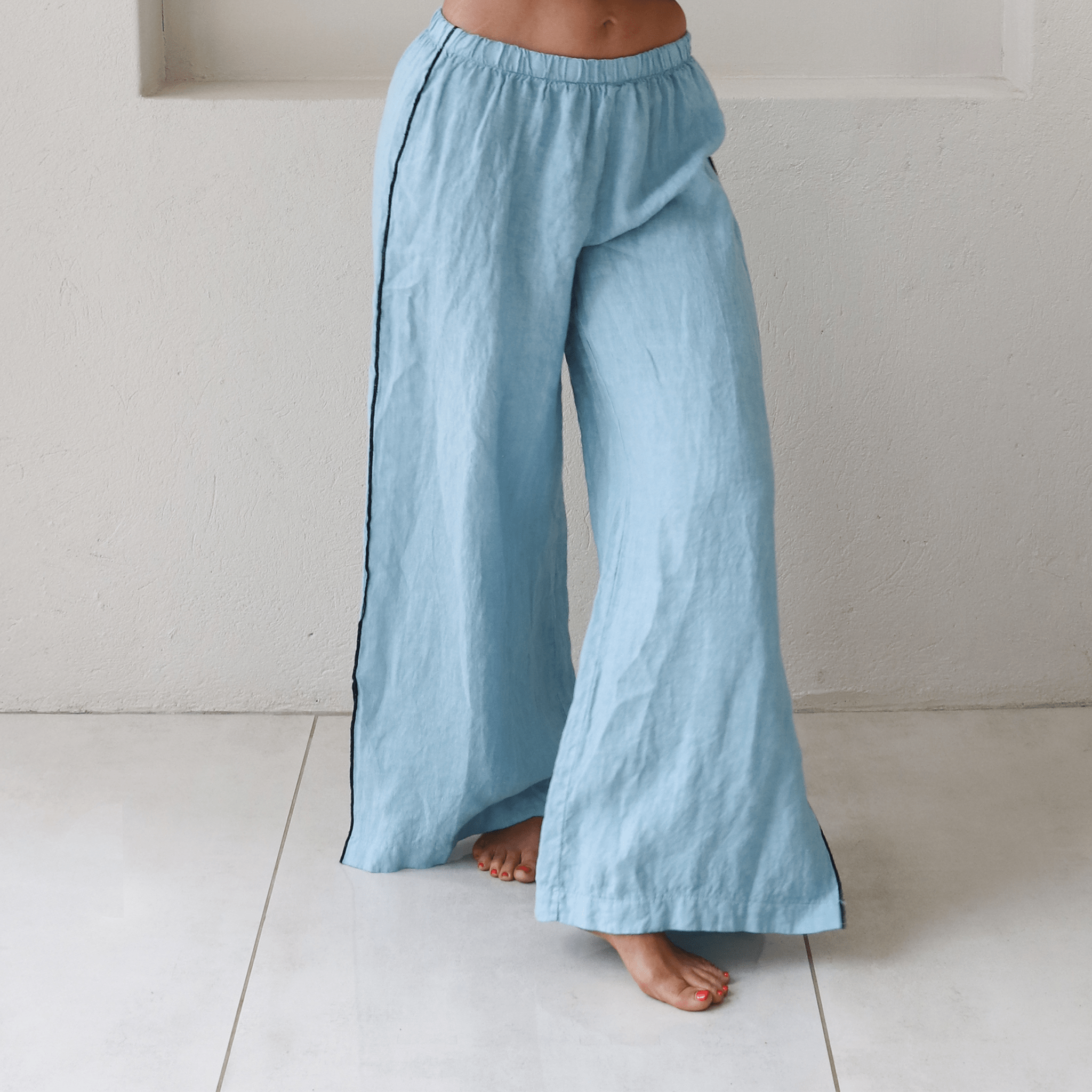 FIAMETTA LINEN BLACK TRIM PANTS