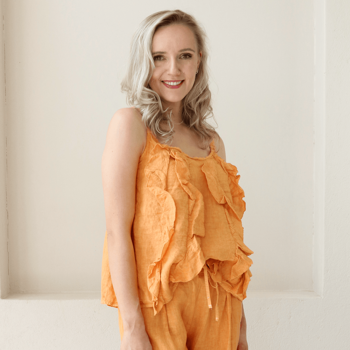 BEATRIS LINEN RUFFLE CAMMIE
